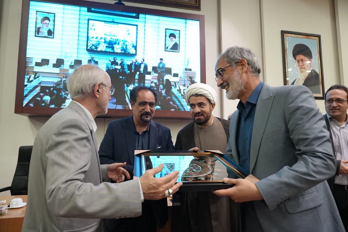 00112.jpg - 118.57 kB