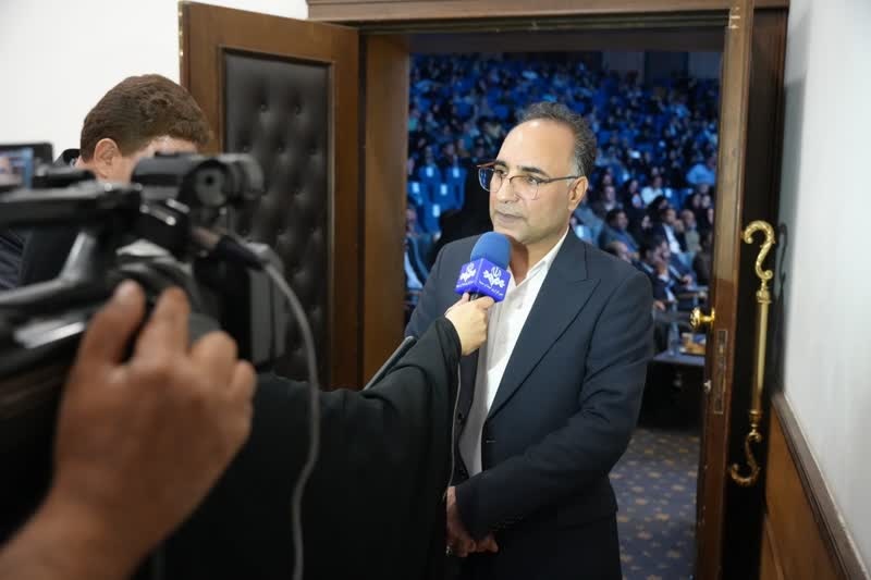 00132.jpg - 63.44 kB