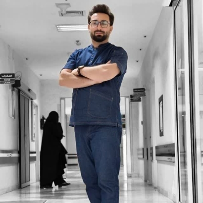از مهندسی کشاورزی تا پرستاری و کارشناسی رسمی قوه قضائیه؛ روایت تعهد و موفقیت پرستار نمونه استان